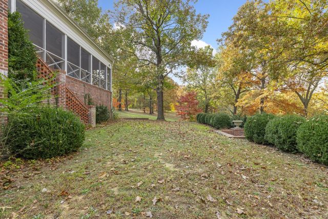 1 Meriwether Pond, Harrison, AR 72601