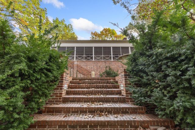 1 Meriwether Pond, Harrison, AR 72601