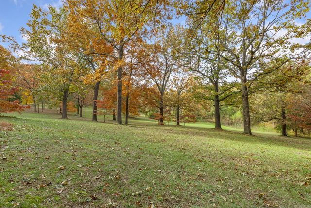 1 Meriwether Pond, Harrison, AR 72601