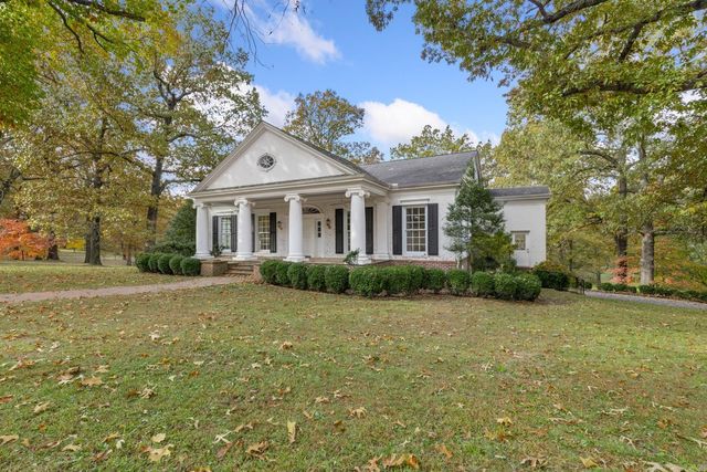 1 Meriwether Pond, Harrison, AR 72601