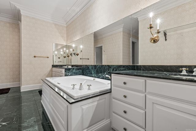 1 Meriwether Pond, Harrison, AR 72601