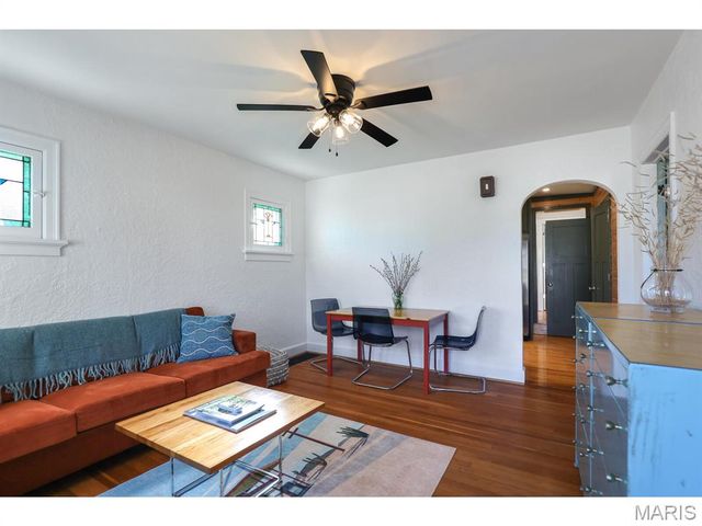 1057 Rockman Place, Rock Hill, MO 63119