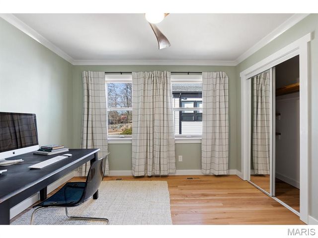 1057 Rockman Place, Rock Hill, MO 63119