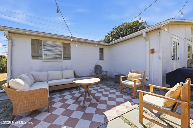 31 BURLING Way, Jacksonville Beach, FL 32250