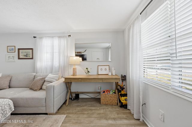 31 BURLING Way, Jacksonville Beach, FL 32250