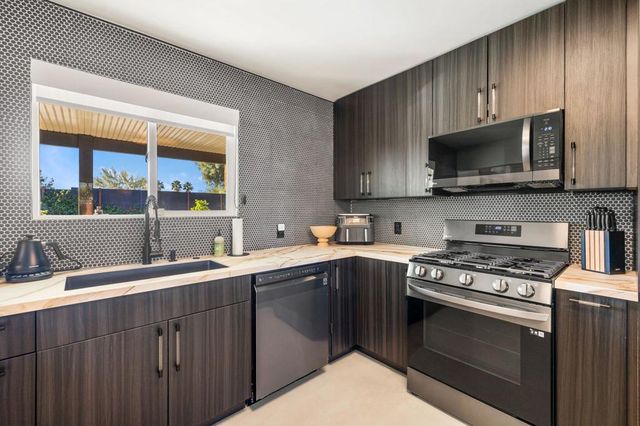 17319 Keith Street, Palm Springs, CA 92258