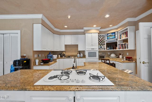 111 Foxridge Road, Chapel Hill, NC 27514