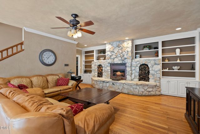 111 Foxridge Road, Chapel Hill, NC 27514