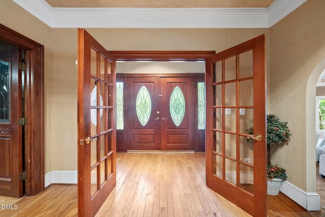 111 Foxridge Road, Chapel Hill, NC 27514