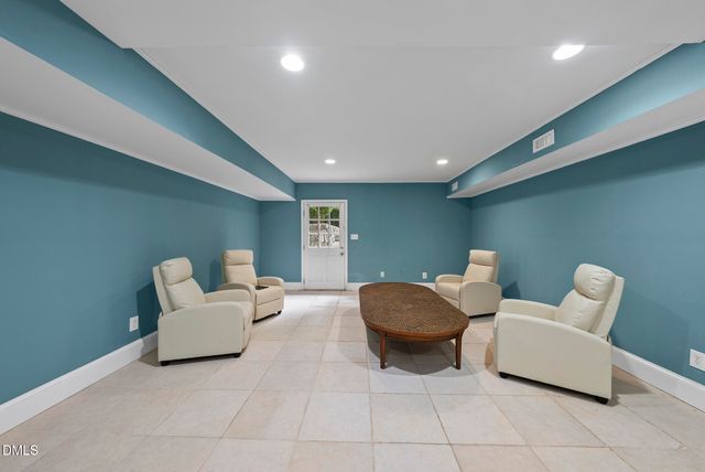 111 Foxridge Road, Chapel Hill, NC 27514