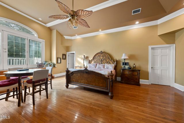 111 Foxridge Road, Chapel Hill, NC 27514