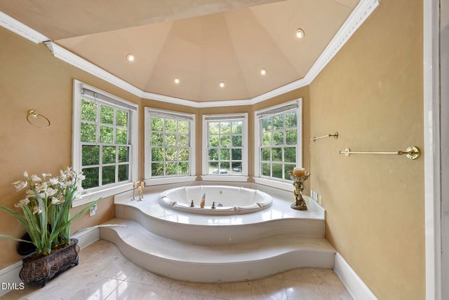 111 Foxridge Road, Chapel Hill, NC 27514