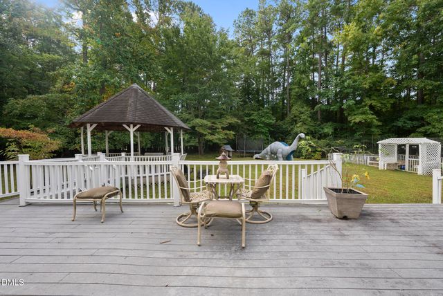 111 Foxridge Road, Chapel Hill, NC 27514