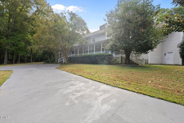 111 Foxridge Road, Chapel Hill, NC 27514