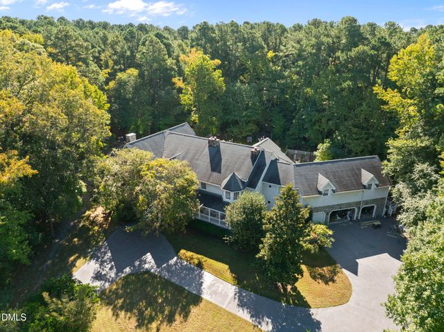 111 Foxridge Road, Chapel Hill, NC 27514