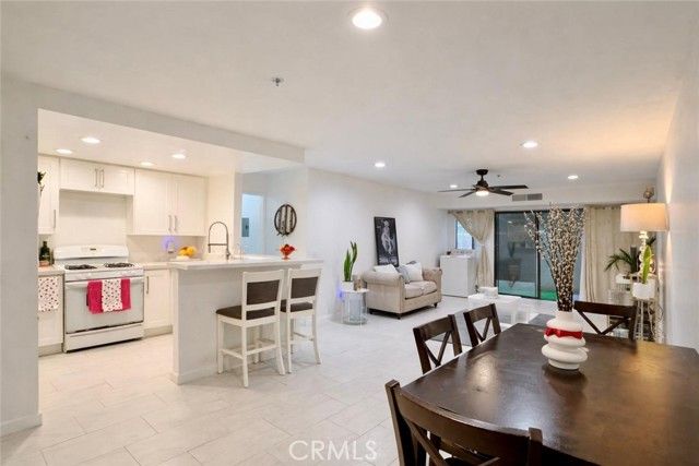 700 W 3rd Street A104, Santa Ana, CA 92701