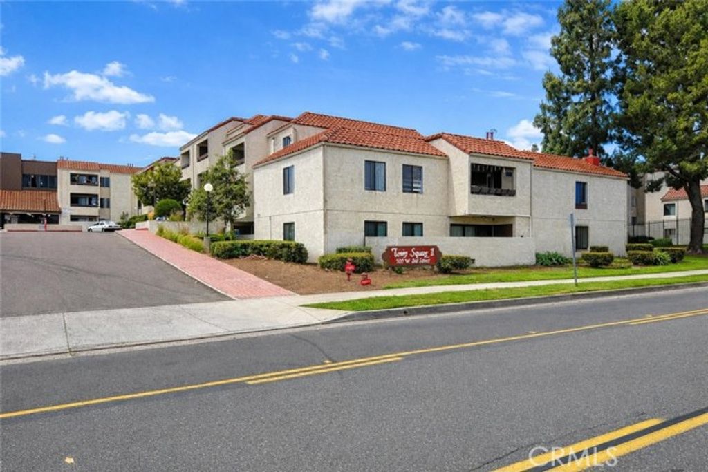 700 W 3rd Street A104, Santa Ana, CA 92701