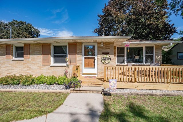 2310 N IDLEWILD COURT, Green Bay, WI 54303