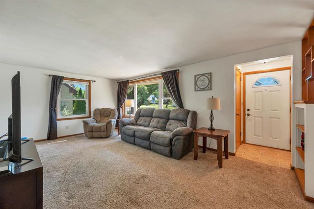 2310 N IDLEWILD COURT, Green Bay, WI 54303