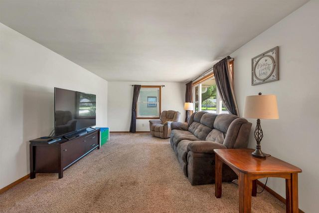 2310 N IDLEWILD COURT, Green Bay, WI 54303