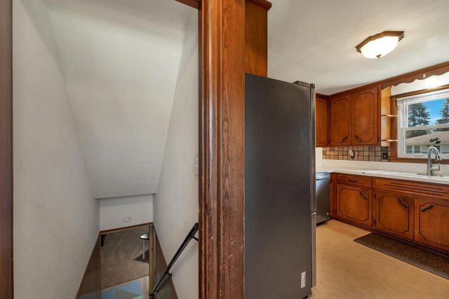 2310 N IDLEWILD COURT, Green Bay, WI 54303