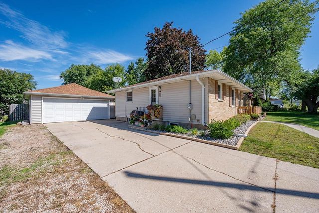 2310 N IDLEWILD COURT, Green Bay, WI 54303
