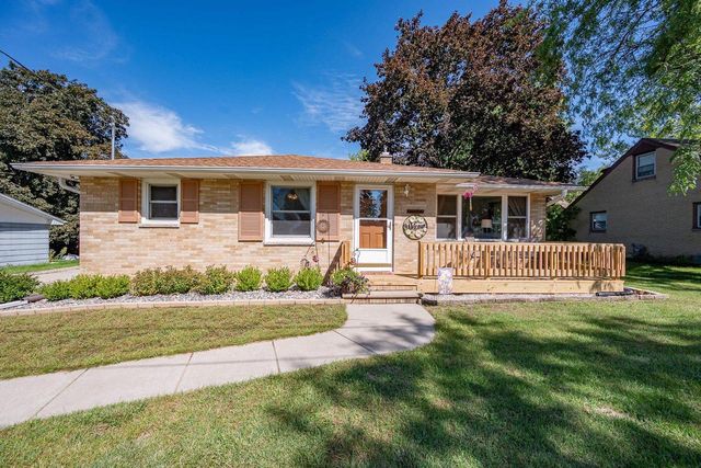 2310 N IDLEWILD COURT, Green Bay, WI 54303
