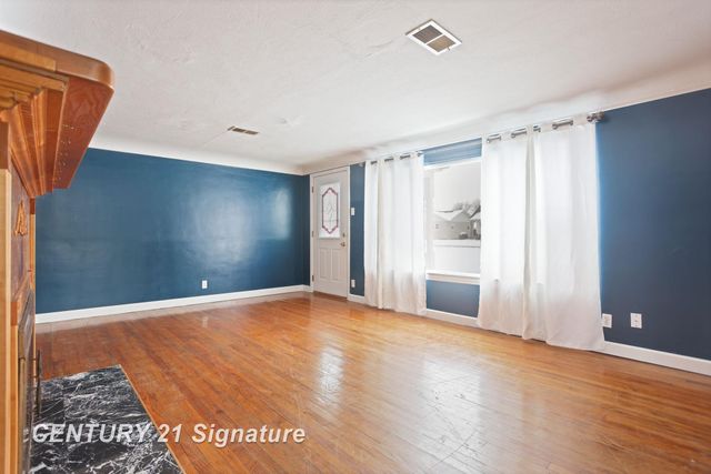 723 Pioneer Trail, Saginaw, MI 48604