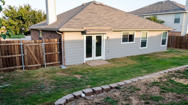 309 Spurlock Drive, Krum, TX 76249
