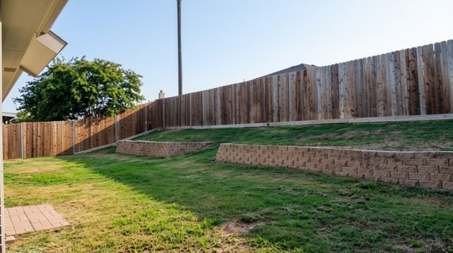 309 Spurlock Drive, Krum, TX 76249