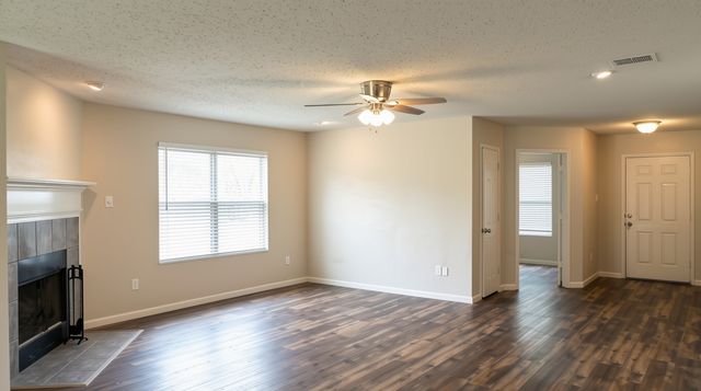 309 Spurlock Drive, Krum, TX 76249