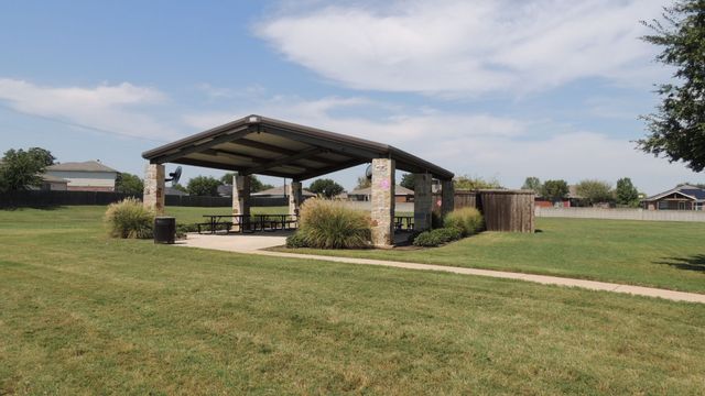 309 Spurlock Drive, Krum, TX 76249