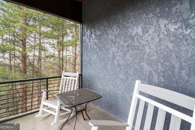 23 Lake Trail W 10, Hiawassee, GA 30546