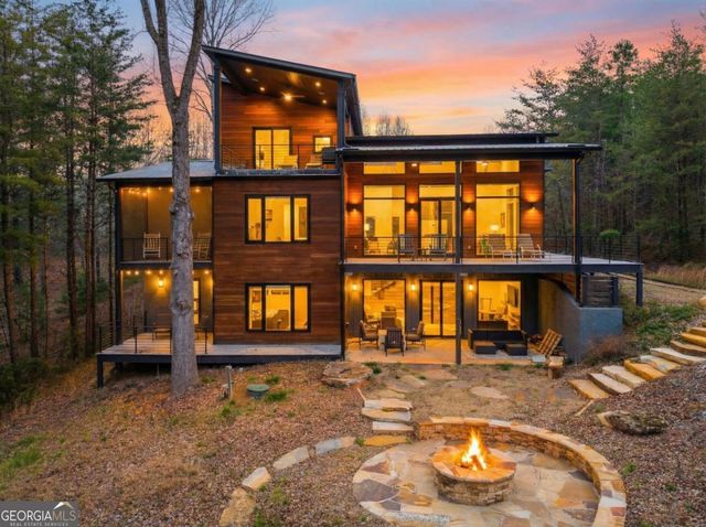 23 Lake Trail W 10, Hiawassee, GA 30546