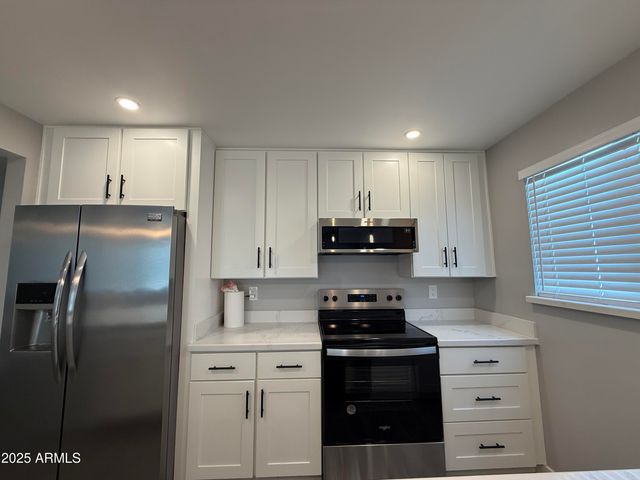 6637 N 27TH Avenue, Phoenix, AZ 85017