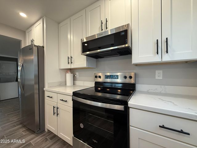 6637 N 27TH Avenue, Phoenix, AZ 85017