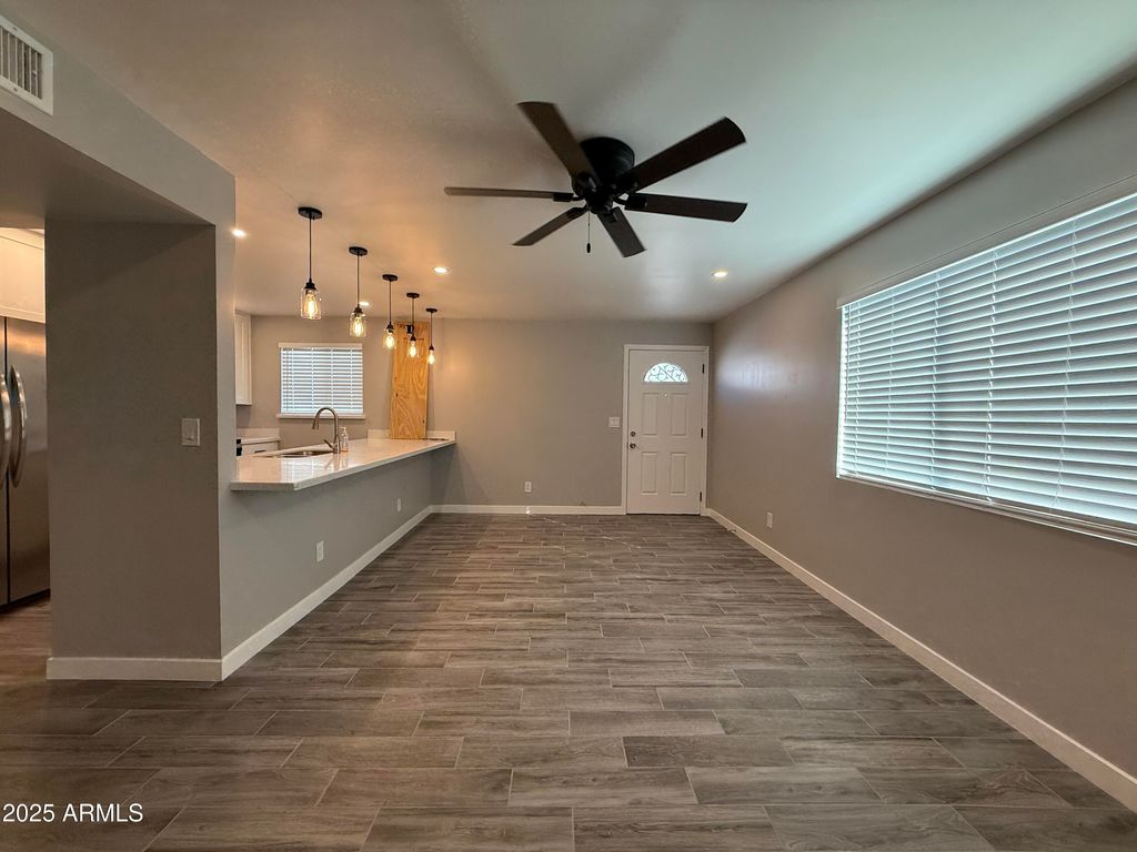 6637 N 27TH Avenue, Phoenix, AZ 85017