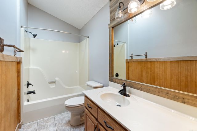 4 Almenara Lane, Hot Springs Village, AR 71909