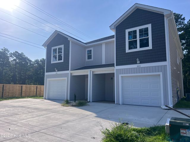 203 Holly Sands Loop, Holly Ridge, NC 28445