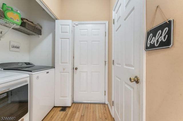 5 Jade Ln, Lopatcong Twp., NJ 08865