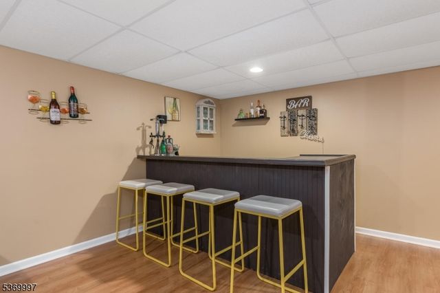 5 Jade Ln, Lopatcong Twp., NJ 08865