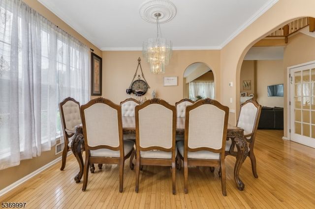 5 Jade Ln, Lopatcong Twp., NJ 08865