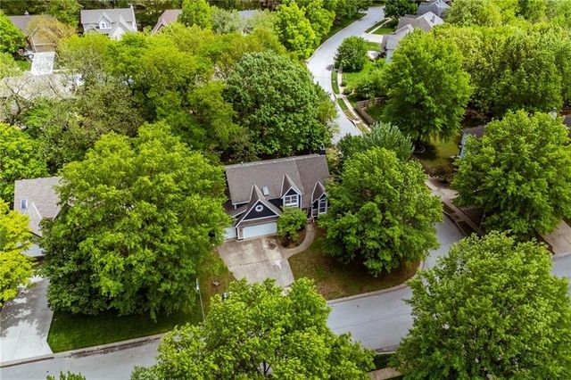 12495 S Hagan Lane, Olathe, KS 66062