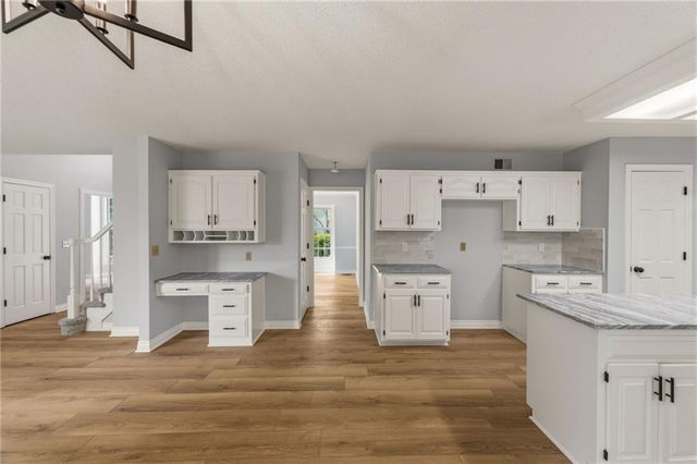 12495 S Hagan Lane, Olathe, KS 66062