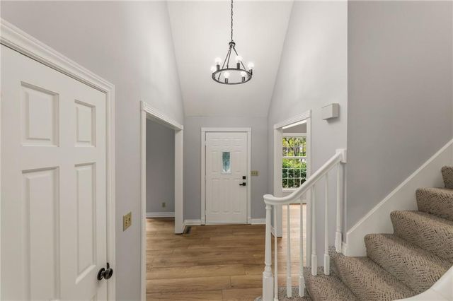 12495 S Hagan Lane, Olathe, KS 66062