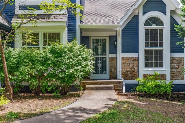 12495 S Hagan Lane, Olathe, KS 66062