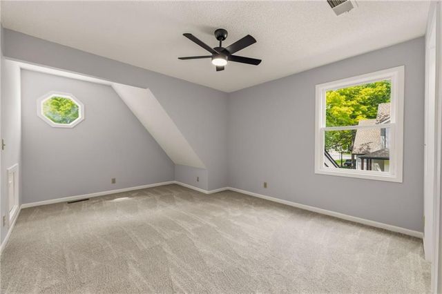 12495 S Hagan Lane, Olathe, KS 66062