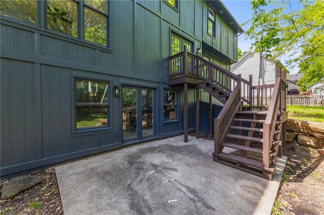 12495 S Hagan Lane, Olathe, KS 66062