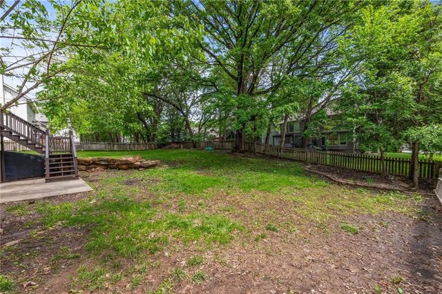 12495 S Hagan Lane, Olathe, KS 66062