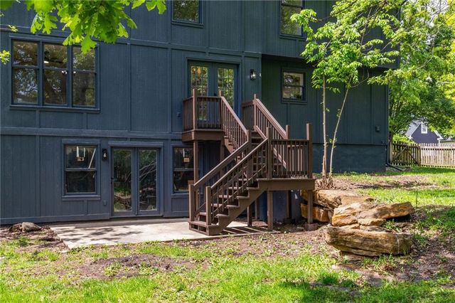 12495 S Hagan Lane, Olathe, KS 66062